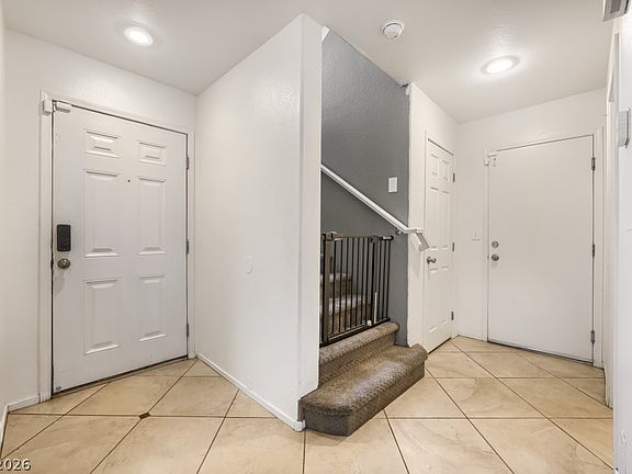 5th image of 2099 Lost Maple St