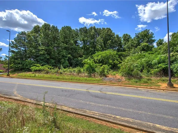 170 Belmont Dr #X, Calhoun, GA 30701