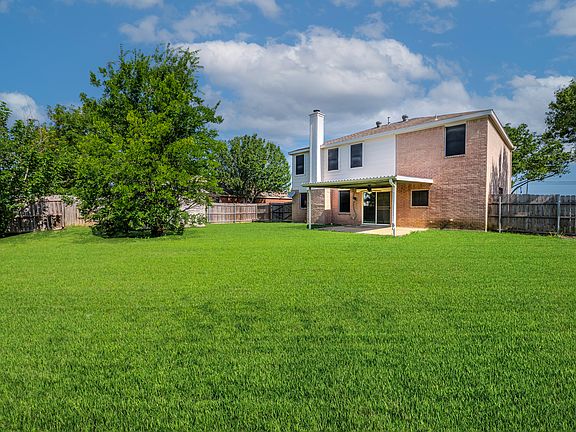 3rd image of 234 Baylor Dr