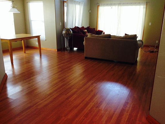 Living Room / Main Dinning 