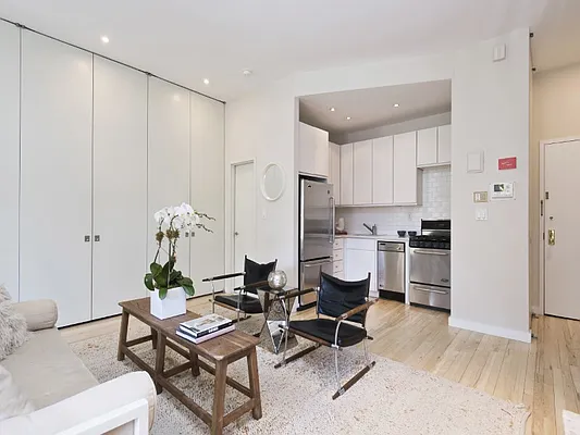 Sold by Sotheby's International Realty | media 3
