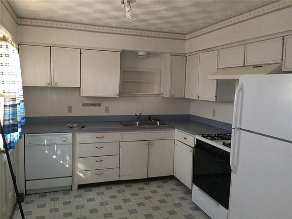 5th image of 6520 Finch Dr