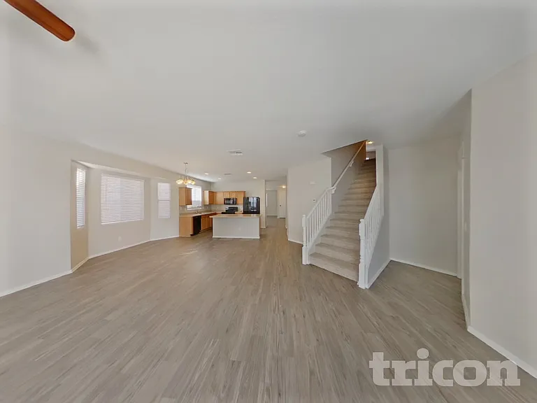 19149 N Miller Way — Photo 6