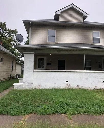 832 S Pershing Ave Photo 1