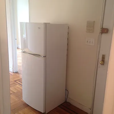 Rented by Frank Valvo Real Estate | media 26