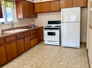25059 Roan Ave, Warren, MI 48089