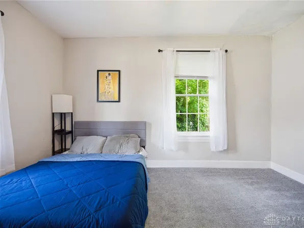 50 S 5th St, Batavia, OH 45103