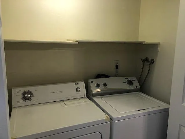 598 N 100 W #3 — Photo 3