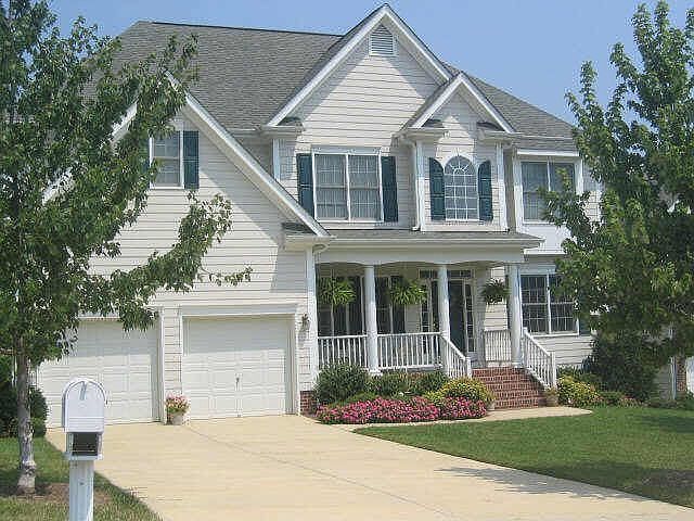 Fantastic curb appeal!