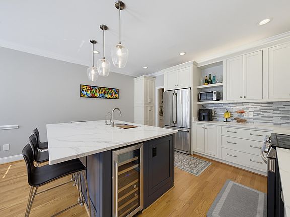 5th image of 3500 Proprietor Way