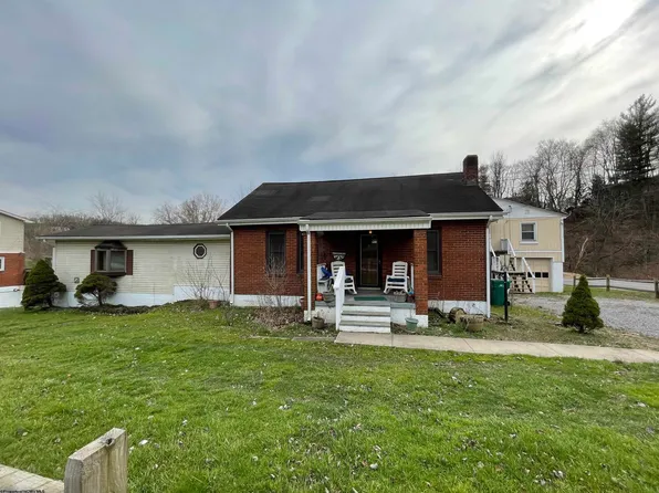 2662 & 2652 E Main St, Bridgeport, WV 26330