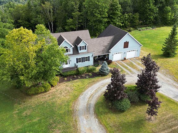 4th image of 892 Burton Hill Road