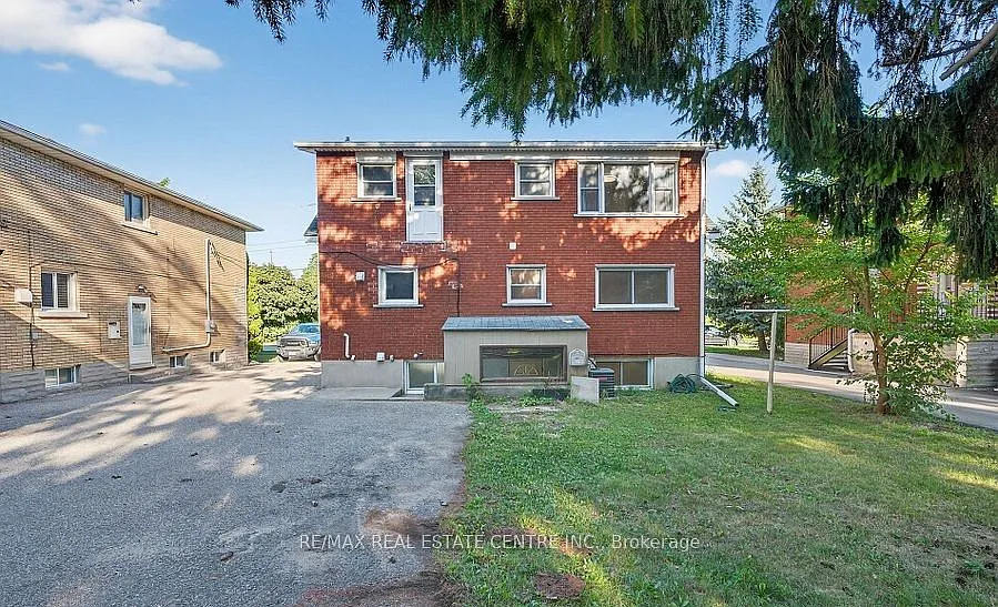 Building Photo - 154 Montgomery Rd #C