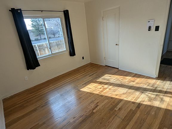 4th image of 602 Montclaire Dr NE