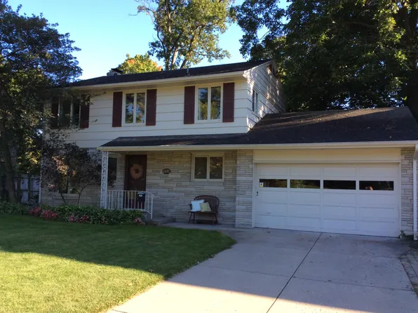 1332 Wayne St S, South Bend, IN 46615