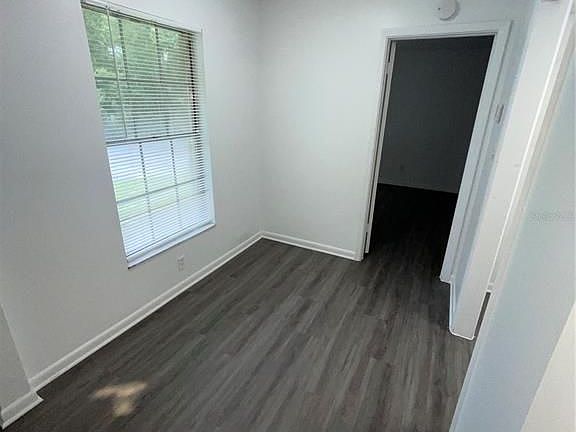 4th image of 1745-4 NE 2nd St