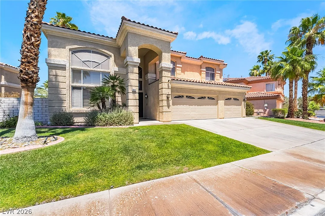 4 bed, 3.5 bath, 3258 sqft, $5,295 — Photo 2
