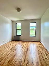 Rented by Lucrum Group