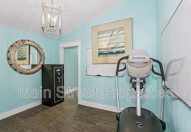 231 Sabine Dr — Photo 29