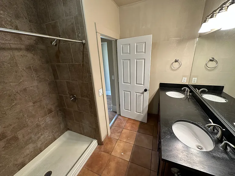 742 E University Blvd #734 — Photo 13