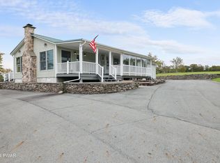 71 Steep Hill Rd, Beach Lake, PA 18405