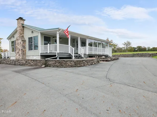 71 Steep Hill Rd, Beach Lake, PA 18405