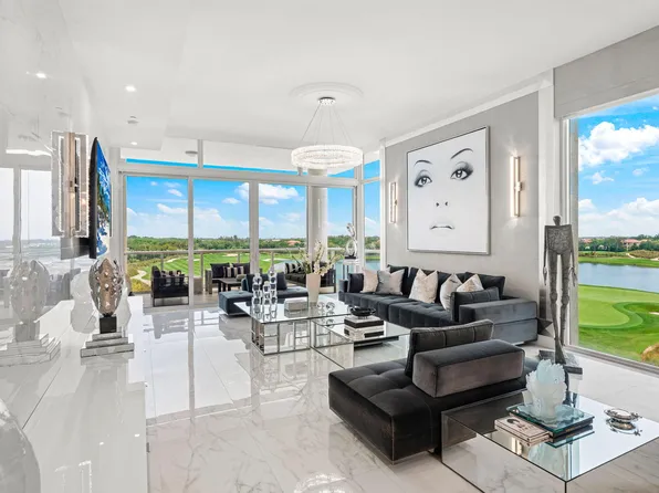 20155 Boca West Drive #Ph B804, Boca Raton, FL 33434