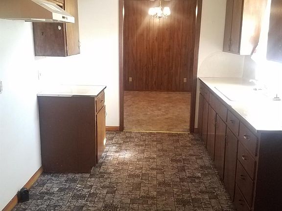 4th image of 1014 S Washington Ave