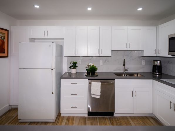 19370 Collins Ave APT 125