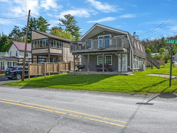 105 Chestnut St, Factoryville, PA 18419