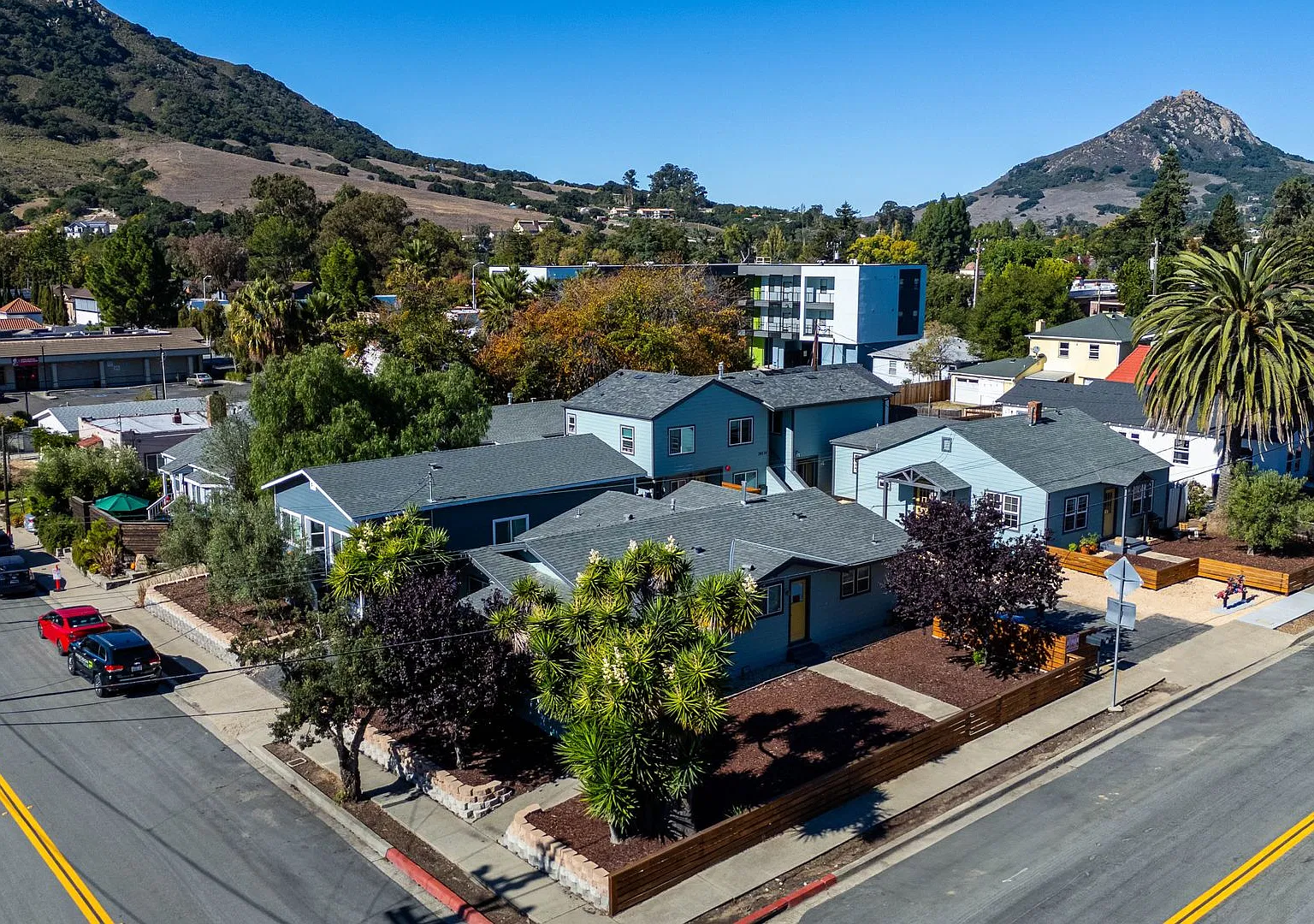 Now Leasing for the 2027-2028 School Year: Near Downtown San Luis Obispo and Cal Poly — Photo 2