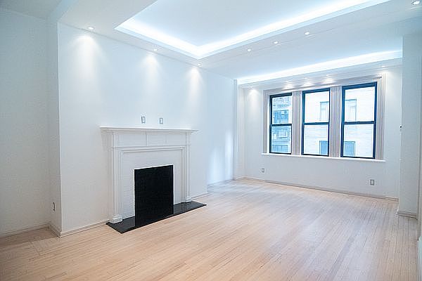 1st image of 145 W 58th St #11M