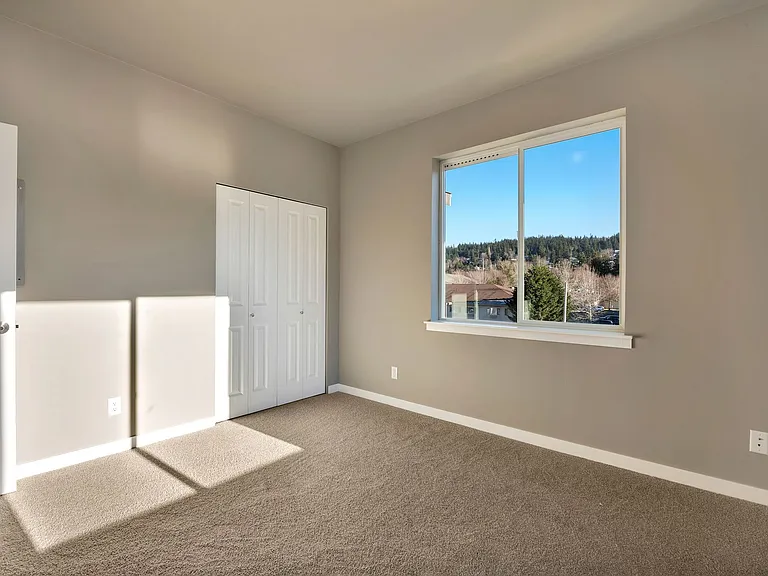 The Fairhaven Pointe Apartments — Photo 15