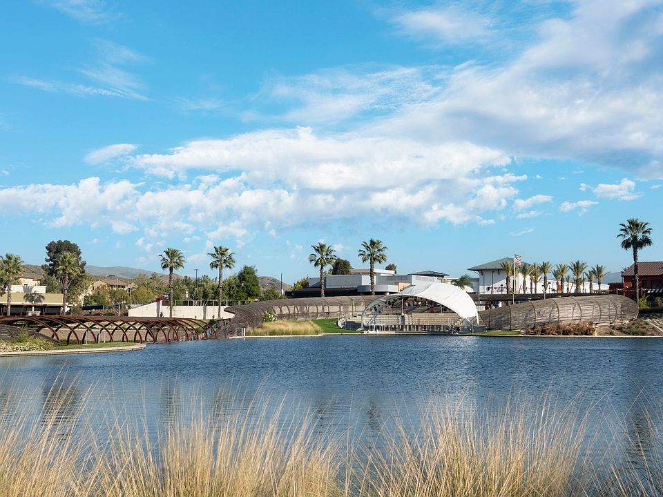 Dos Lagos Lake Corona, CA