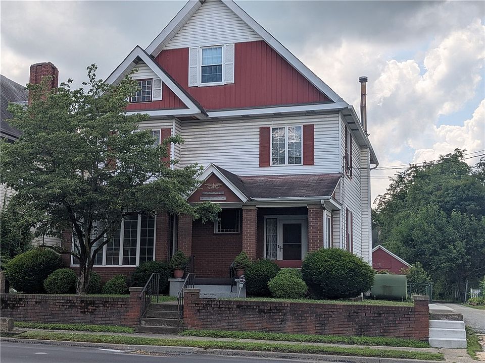 1st image of 200 S Walnut St