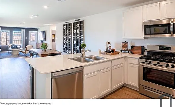 12039 Rockview Dr — Photo 14