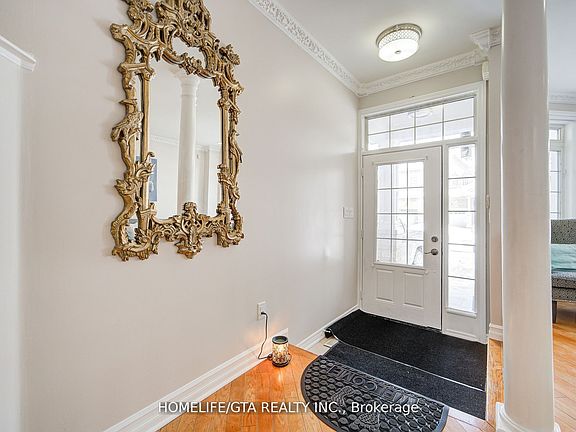 3rd image of 107 Geddington Cres