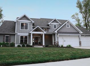 5965 Deer Hollow Rd, Auburn, IN 46706