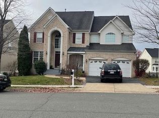 715 Tonquin Pl NE, Leesburg, VA 20176