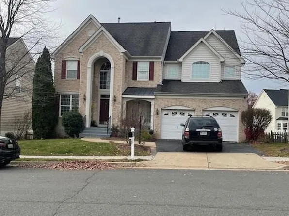 715 Tonquin Pl NE, Leesburg, VA 20176