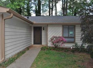 10600 Worthington Hills Mnr, Roswell, GA 30076
