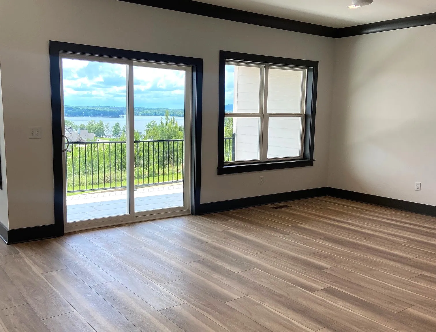 4 bed, 2875 sqft, $2,500 — Photo 4
