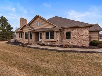 10736 North Essex COURT, Mequon, WI, 53092