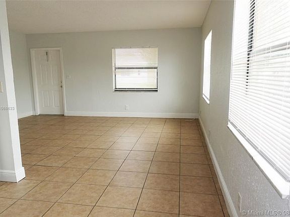 4th image of 1491 NW 20th St #1-3