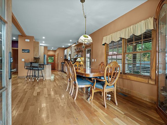 12th image of 1746 Molly Hollow Rd