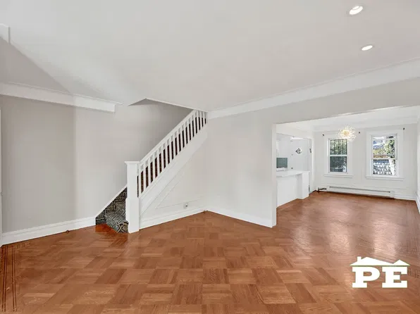 1496 East 32nd Street image 1 of 29