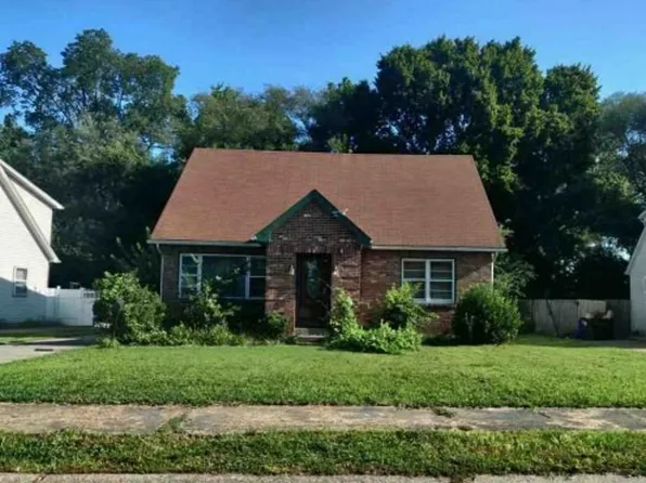 3627 Nichols Meadow Cir, Louisville, KY 40215