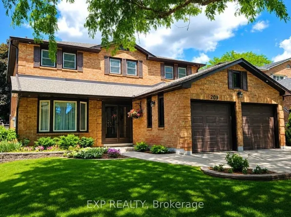 209 Nottingham Dr, Oakville, ON L6H 4H7