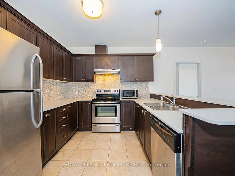 26 Wellington St #205 — Photo 19