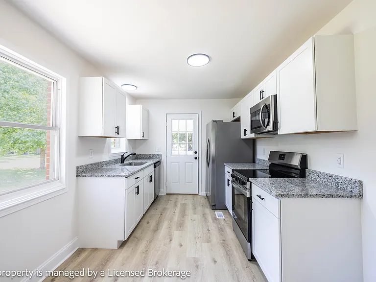 409 Eastover Ave — Photo 11